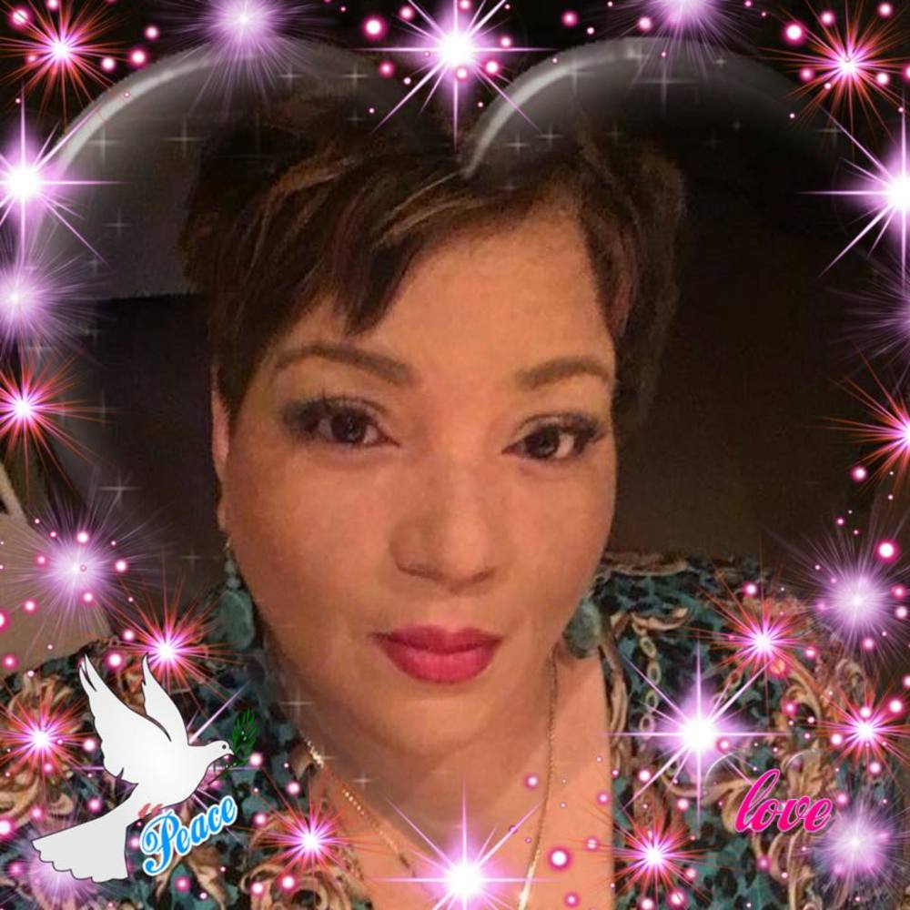 Meet your Posher, Rennee